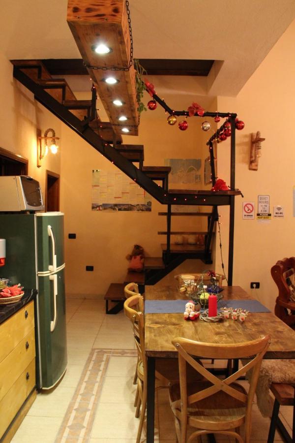 Cozy Big Apartment With Balcony Tiranë Ngoại thất bức ảnh