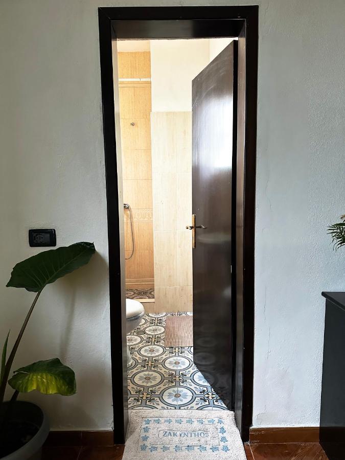 Cozy Big Apartment With Balcony Tiranë Ngoại thất bức ảnh