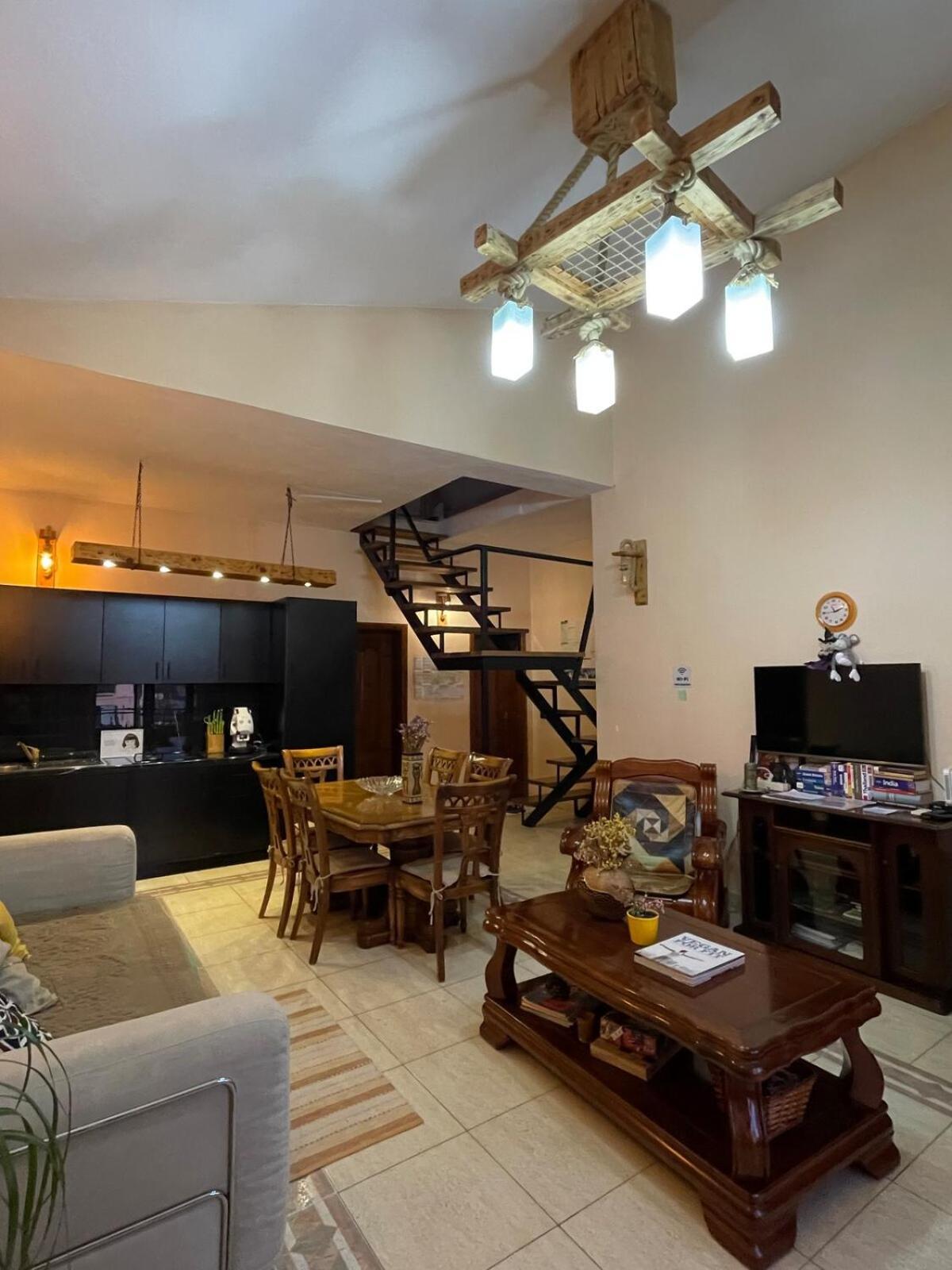 Cozy Big Apartment With Balcony Tiranë Ngoại thất bức ảnh