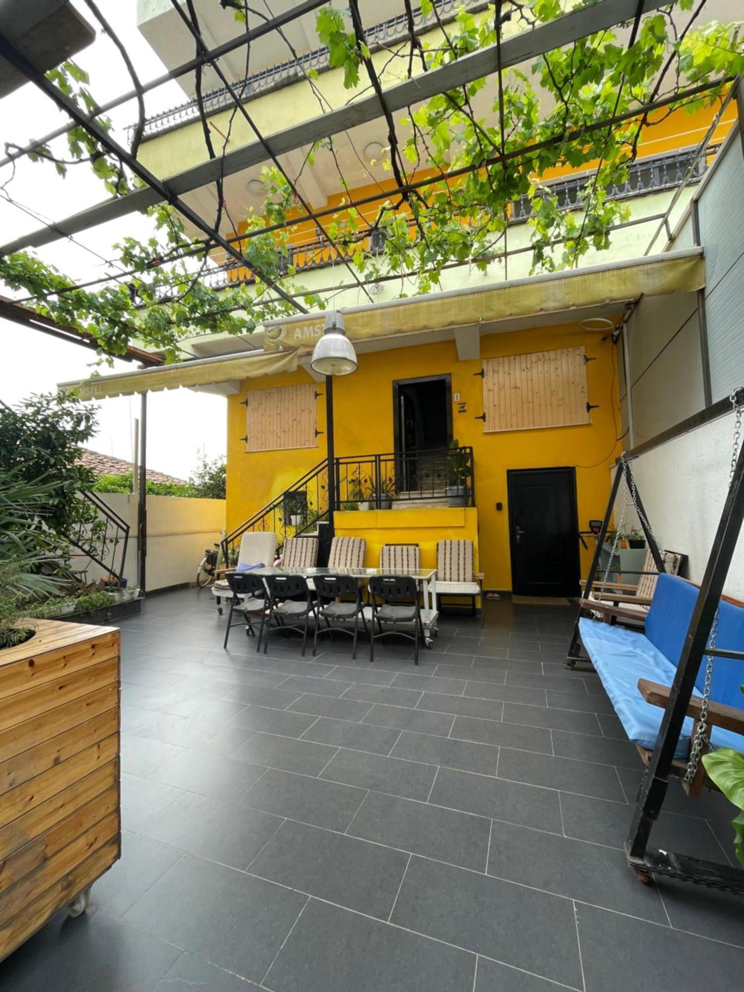 Cozy Big Apartment With Balcony Tiranë Ngoại thất bức ảnh